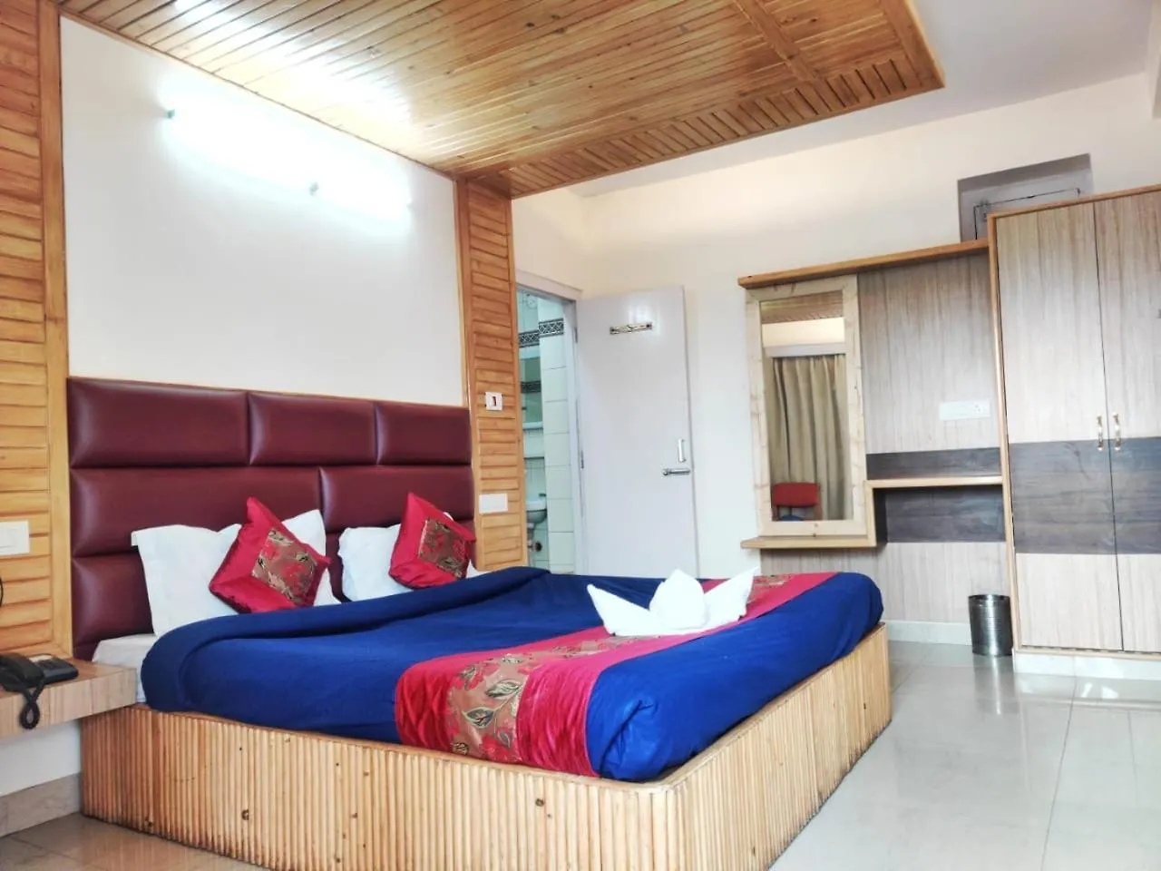 Hotel Hans Shimla